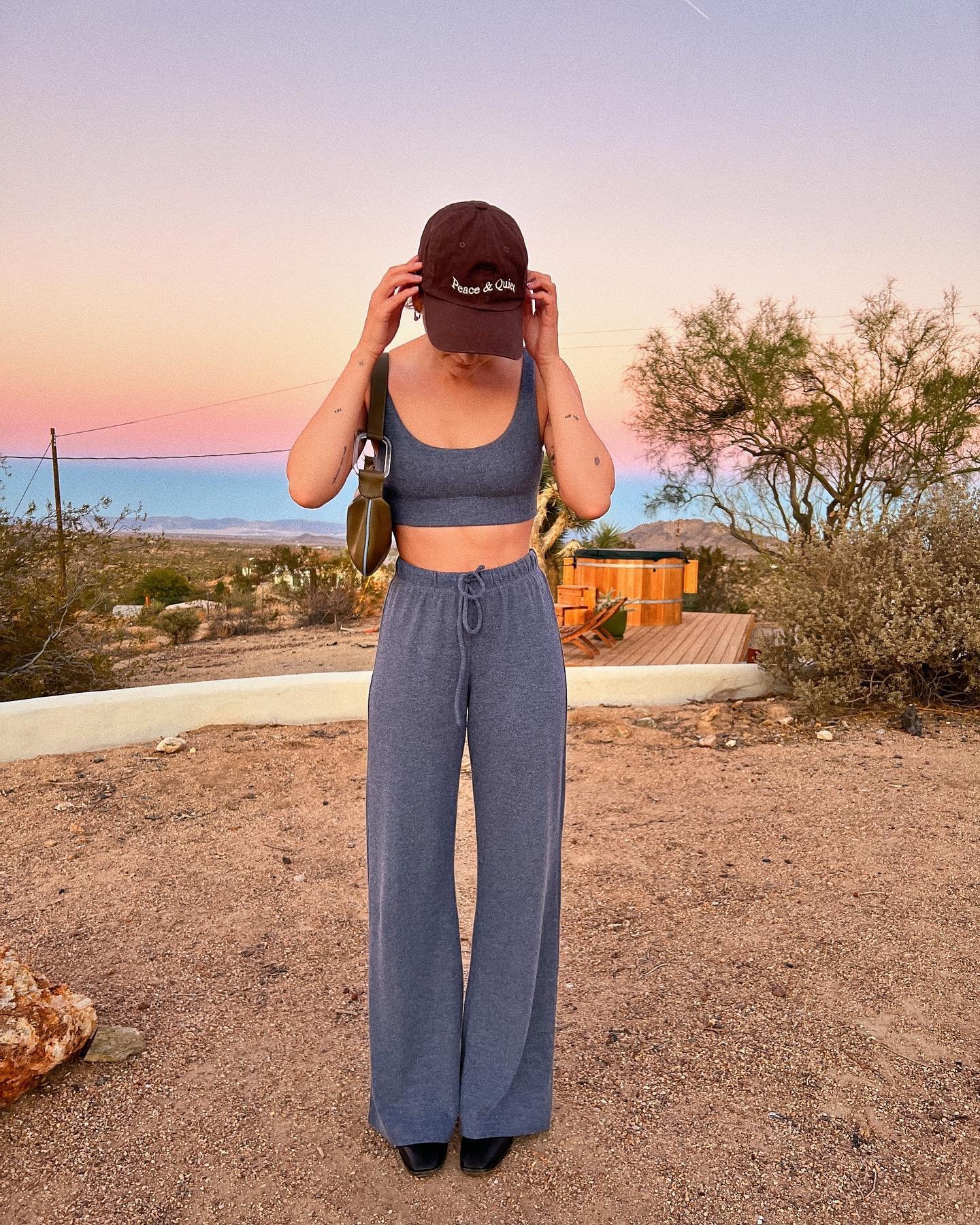 Crop Top vs. Tank Top: Which Style Reigns Supreme?